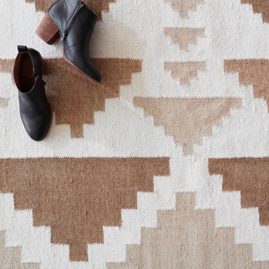 Modern Geometric Handwoven Area Rug - Image 5