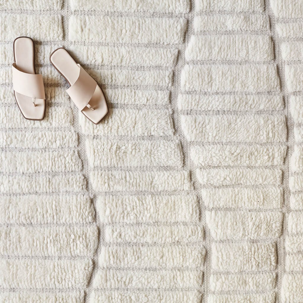 Textured Hand-Knotted Wool Area Rug - Image 3